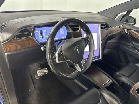 Used 2018 Tesla Model X 100D image 13