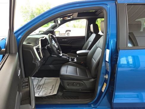 Used 2024 GMC Canyon Elevation w/ Convenience Package AWD/4WD image 20