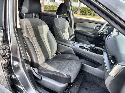 Used 2021 Nissan Rogue S image 23