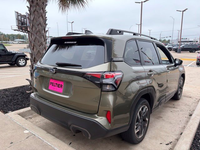 Used 2025 Subaru Forester Limited AWD/4WD image 21