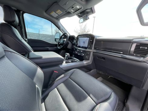 Used 2021 Ford F150 Lariat w/ Max Trailer Tow Package image 24