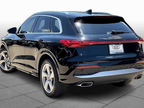 New 2025 Audi Q5 Prestige image 12