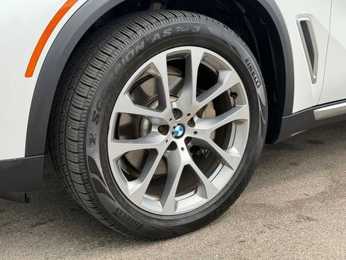 Used 2019 BMW X5 xDrive40i w/ Premium Package 2 AWD/4WD image 26
