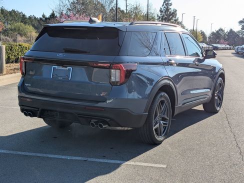 Certified 2025 Ford Explorer ST image 4