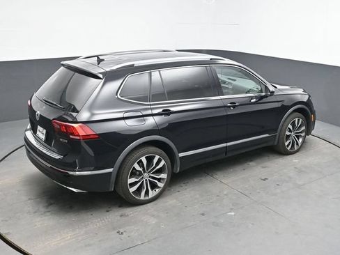 Used 2020 Volkswagen Tiguan SEL Premium R-Line w/ 3rd Row Seat Package AWD/4WD image 29