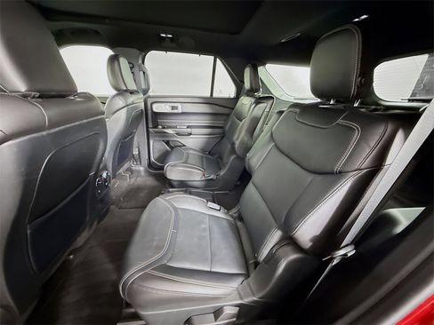 Used 2020 Ford Explorer ST w/ ST Street Pack image 21