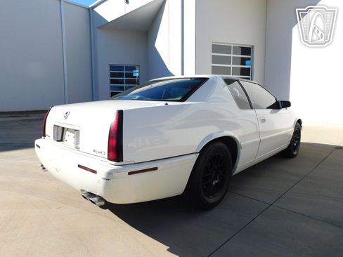 Used 2002 Cadillac Eldorado Collector's Edition image 25