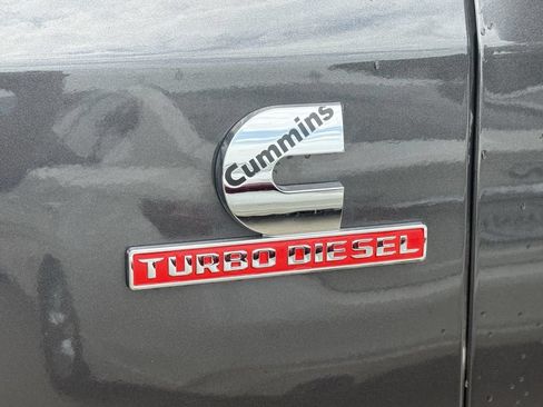 Used 2024 RAM 2500 Laramie AWD/4WD image 9