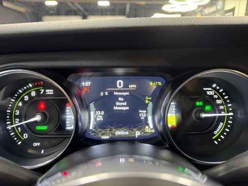 Used 2022 Jeep Wrangler Unlimited Sahara w/ Cold Weather Group AWD/4WD image 19