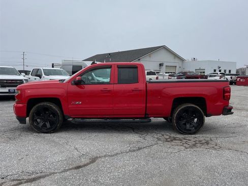Used 2018 Chevrolet Silverado 1500 LT w/ Rally 2 Edition image 4