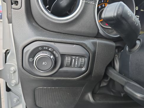 Used 2022 Jeep Wrangler Unlimited Sahara w/ LED Lighting Group image 25