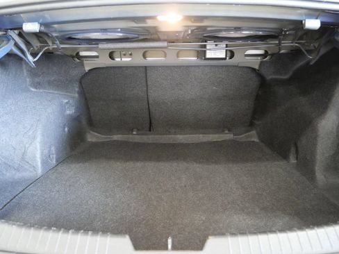 Used 2025 Chevrolet Malibu LT FWD image 24