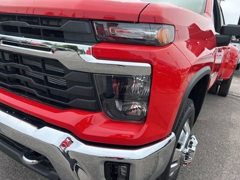 New 2026 Chevrolet Silverado 3500 LT w/ Convenience Package AWD/4WD image 9