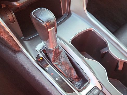 Used 2022 Honda Accord Sport image 14