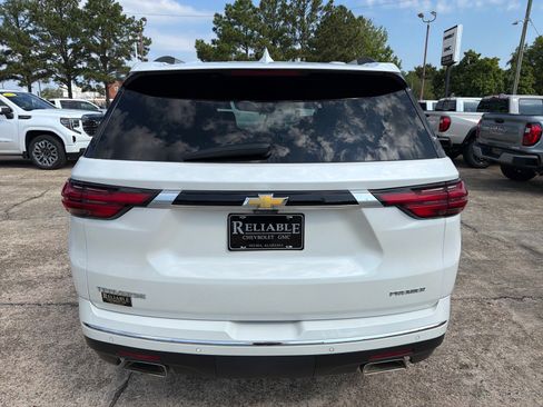 Used 2023 Chevrolet Traverse Premier w/ LPO, Floor Liner Package FWD image 5