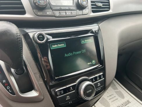 Used 2015 Honda Odyssey Touring Elite image 43
