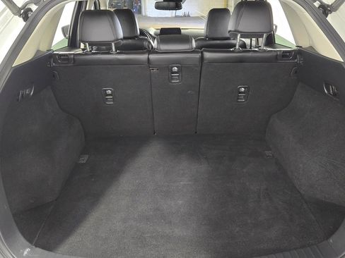 Used 2018 MAZDA CX-5 Touring w/ Preferred Equipment Package image 32