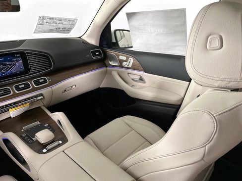 New 2026 Mercedes-Benz GLS 450 4MATIC image 25