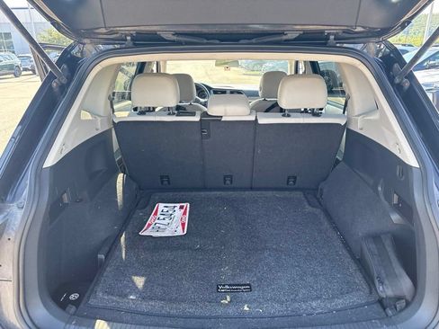 Used 2019 Volkswagen Tiguan SE w/ Panoramic Sunroof Package AWD/4WD image 30