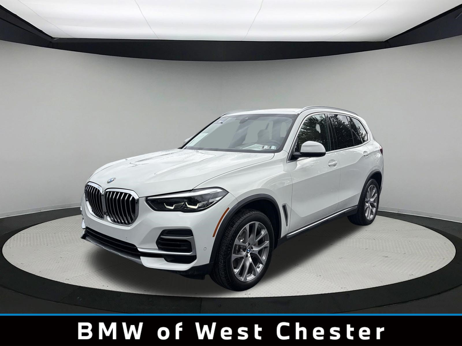 Certified 2022 BMW X5 xDrive40i w/ Premium Package AWD/4WD image 1