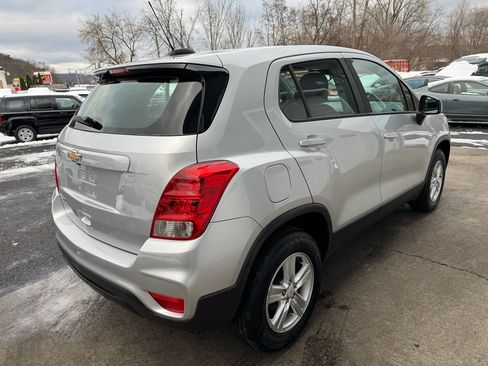Used 2017 Chevrolet Trax LS image 4