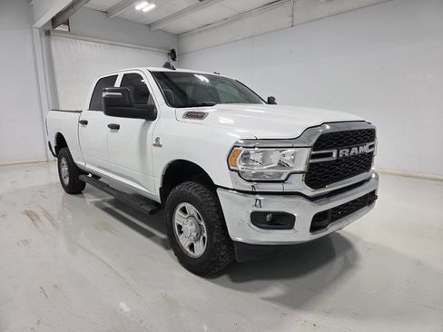 Used 2024 RAM 2500 Tradesman w/ Chrome Appearance Group AWD/4WD image 1