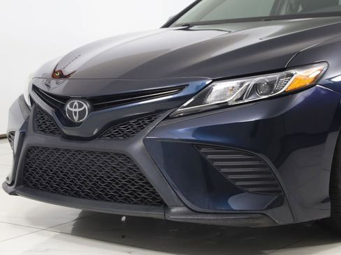 Used 2020 Toyota Camry SE image 45