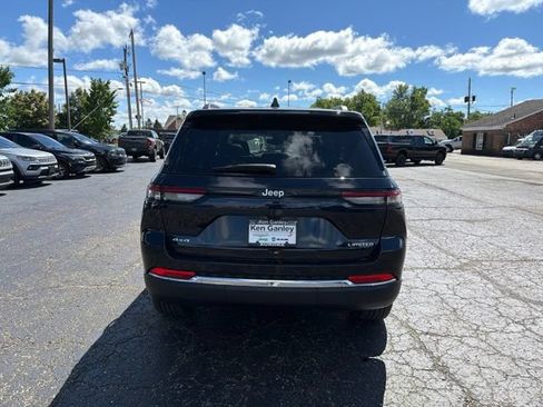Used 2024 Jeep Grand Cherokee Limited AWD/4WD image 7