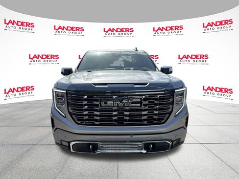 Used 2023 GMC Sierra 1500 Denali Ultimate AWD/4WD image 8