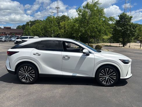 Used 2023 Lexus RX 350 w/ Cold Area Package AWD/4WD image 8