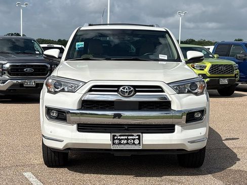 Used 2022 Toyota 4Runner Limited AWD/4WD image 3