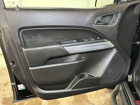 Used 2019 Chevrolet Colorado ZR2 AWD/4WD image 24