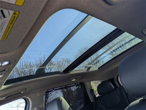 Used 2019 Hyundai Santa Fe Limited image 20