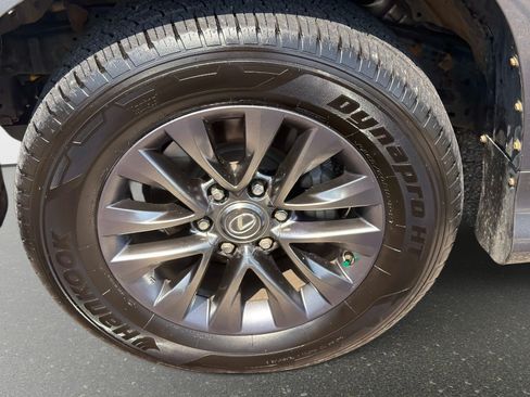 Used 2019 Lexus GX 460 Luxury AWD/4WD image 10