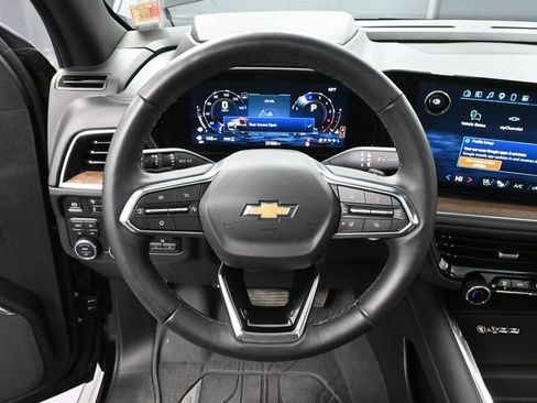 Used 2025 Chevrolet Tahoe High Country image 34