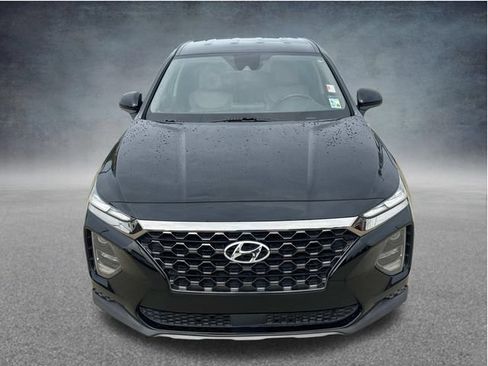 Used 2019 Hyundai Santa Fe SE FWD image 2