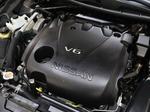 Used 2023 Nissan Maxima Platinum w/ Sport Mat Group FWD image 30