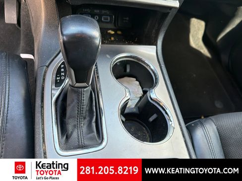 Used 2021 Jeep Grand Cherokee Laredo X AWD/4WD image 19
