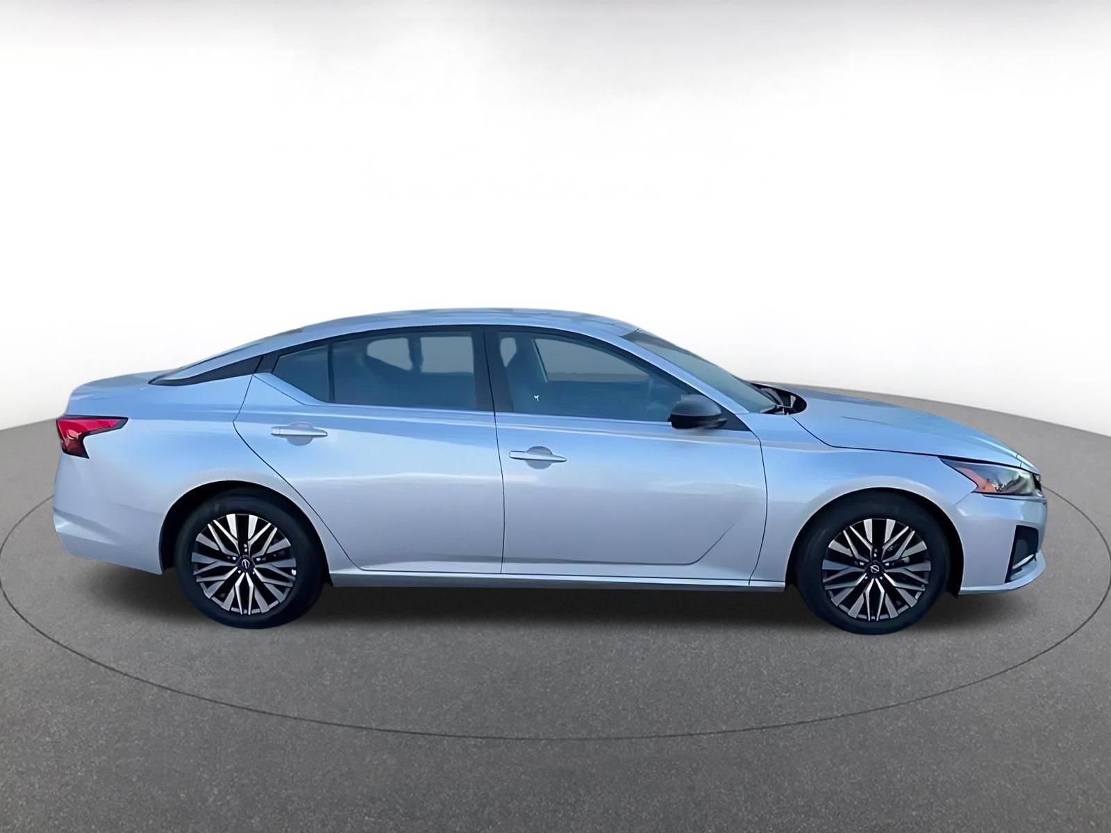 Used 2026 Nissan Altima 2.5 SV FWD image 15
