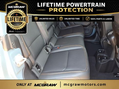 Used 2025 Jeep Gladiator Sport AWD/4WD image 14