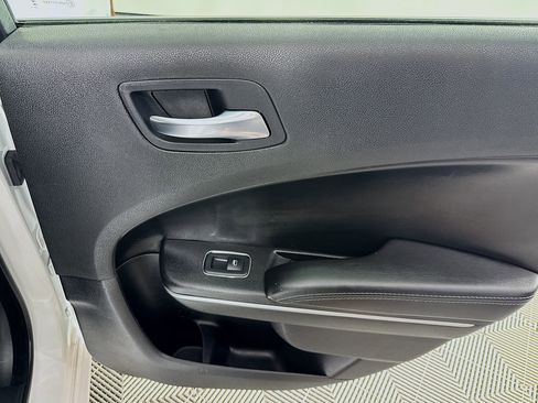 Used 2021 Dodge Charger SXT w/ Leather Interior Group image 27