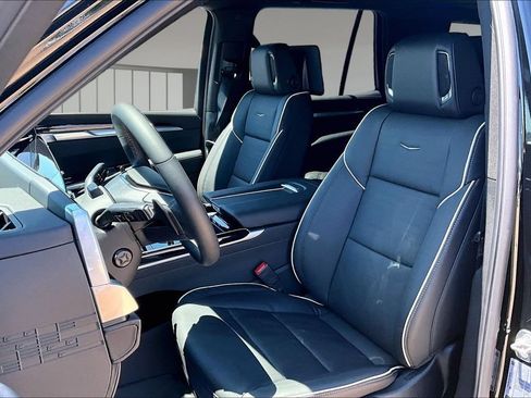 New 2026 Cadillac Escalade Sport w/ Touring Package AWD/4WD image 9