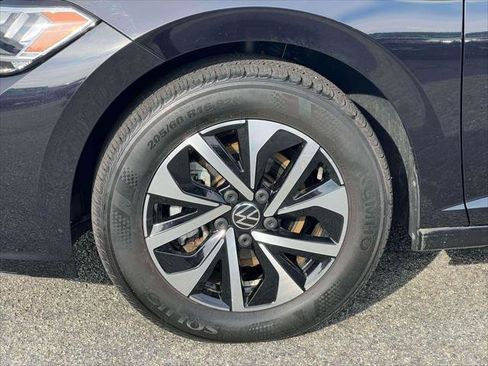 Used 2022 Volkswagen Jetta S image 9