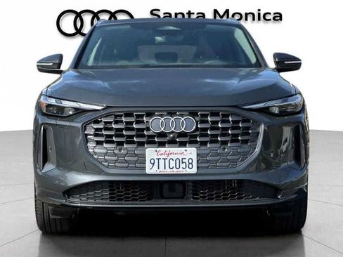 Used 2025 Audi Q5 Premium w/ Convenience Package AWD/4WD image 10