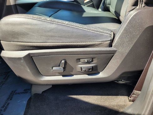 Used 2015 RAM 1500 Laramie w/ Convenience Group AWD/4WD image 23