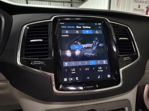 Used 2025 Volvo XC90 B6 Plus w/ Protection Package Premier image 16
