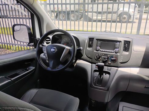Used 2019 Nissan NV200 S FWD image 90