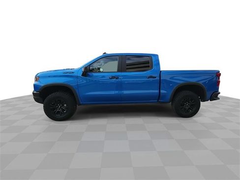 Used 2025 Chevrolet Silverado 1500 ZR2 w/ Technology Package image 5