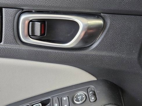 Used 2024 Honda Civic EX-L image 7