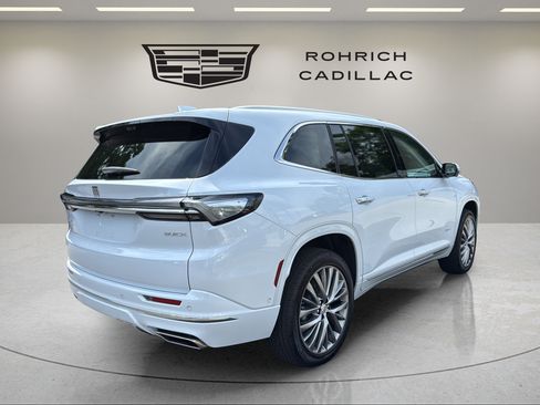 Used 2026 Buick Enclave Avenir w/ Super Cruise Package AWD/4WD image 6